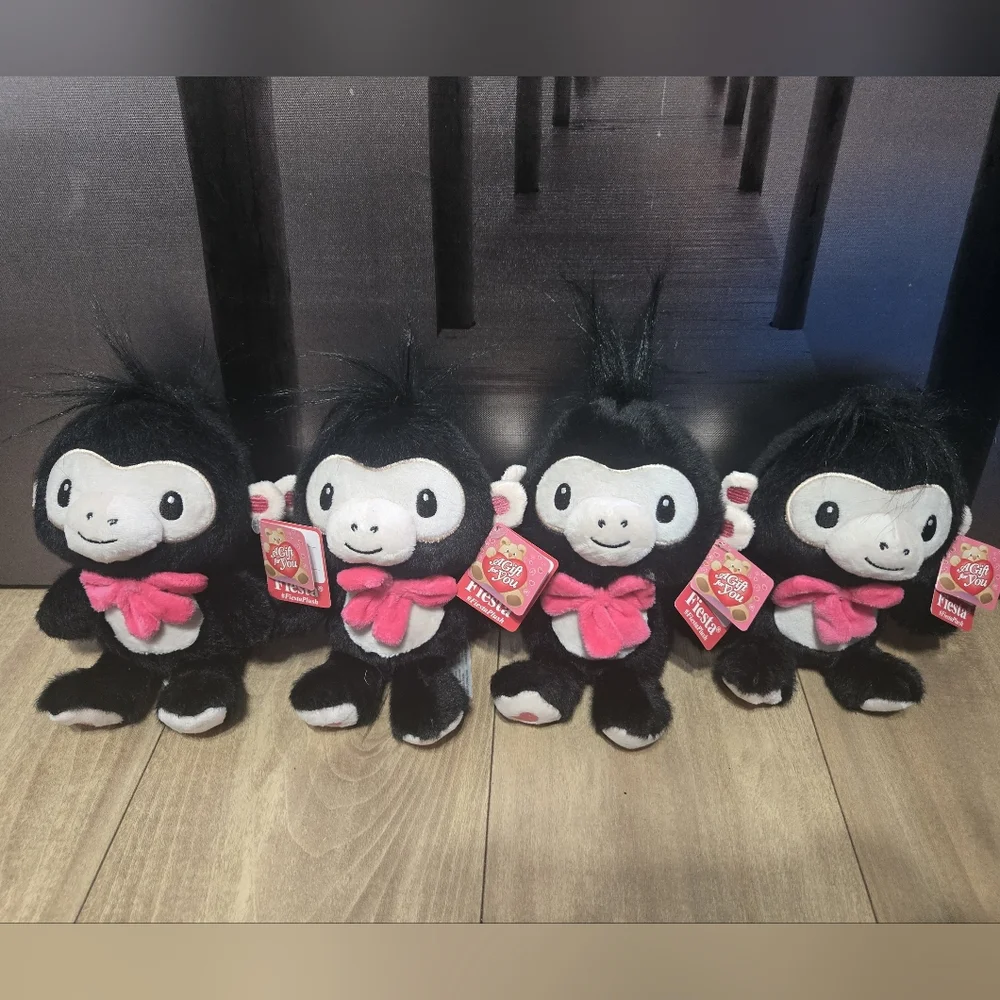 Fiesta Martin The Gorilla Adorable Black and Pink Plush Toy Set 4 - Picture 1 of 10